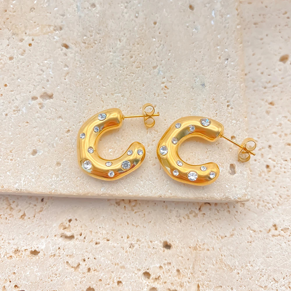 eManco Sparkling Rhinestones High Quality Stainless Steel Gold Plated CC Shape Hoop Earrings Suitable for Women Party Jewelry
