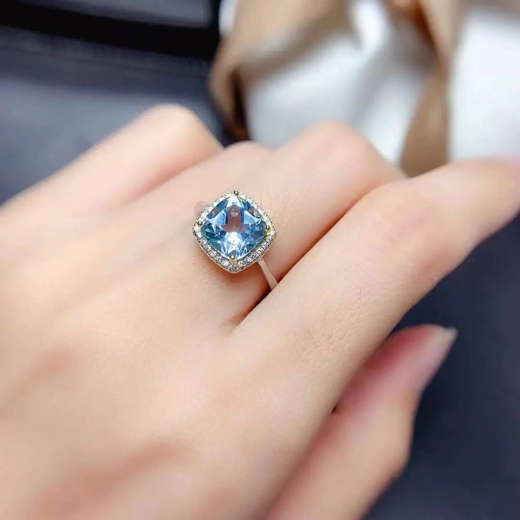Natural Blue Topaz Ring in S925 Silver (9mm)