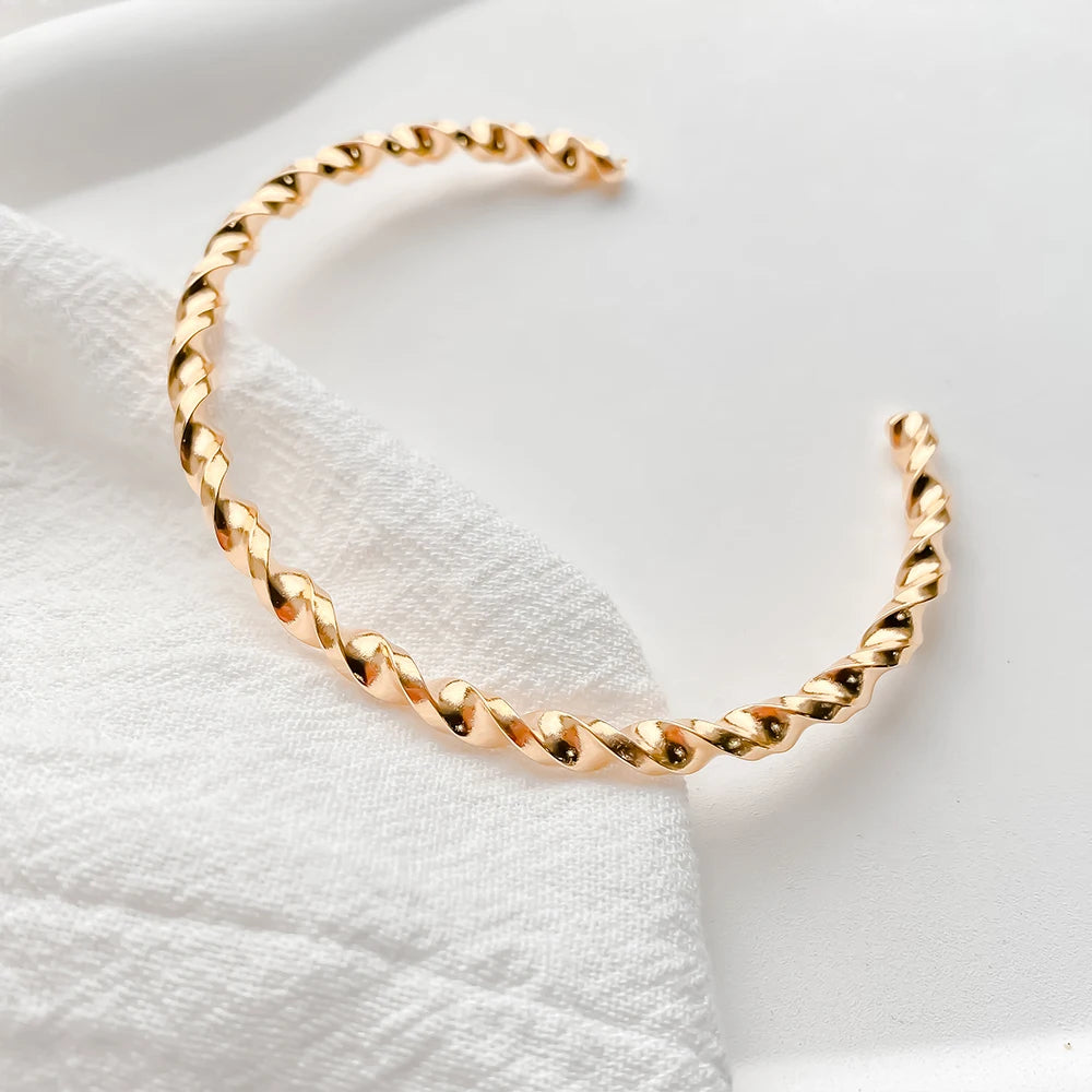 eManco Fashion Metal Thread Pattern Stainless Steel Gold Plated 14K Bangles, High Quality Waterproof Jewelry  48 Hour Shipment